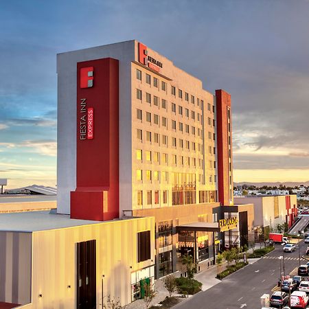 Fiesta Inn Express Puebla Explanada ภายนอก รูปภาพ