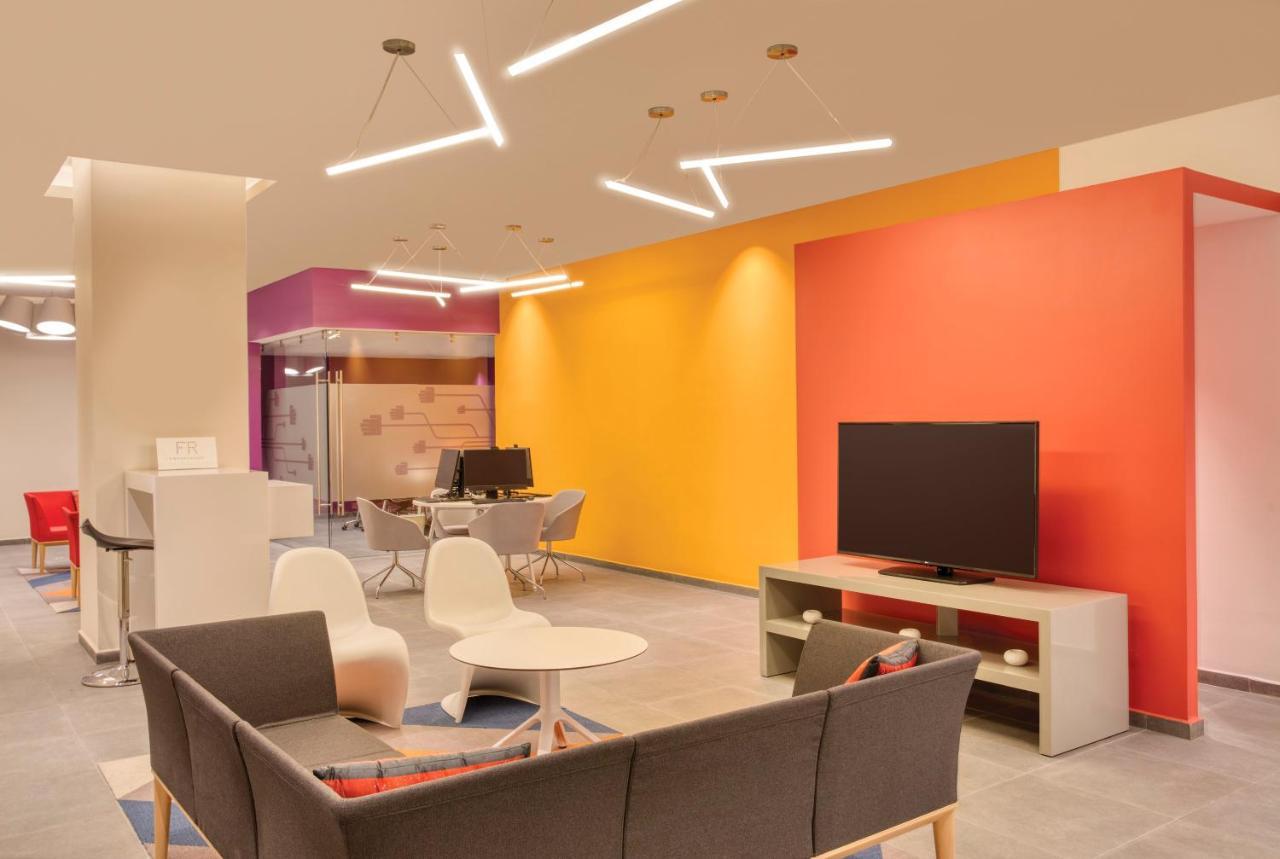 Fiesta Inn Express Puebla Explanada ภายนอก รูปภาพ