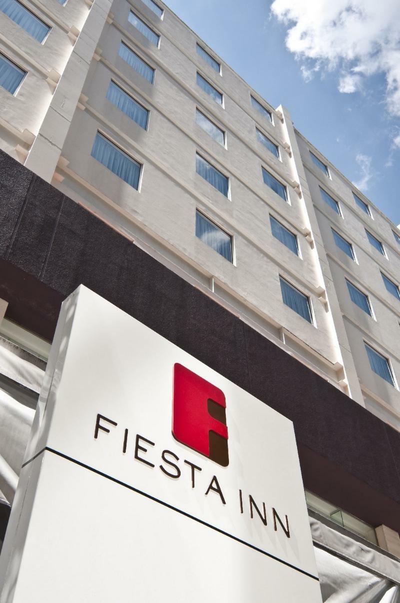 Fiesta Inn Express Puebla Explanada ภายนอก รูปภาพ