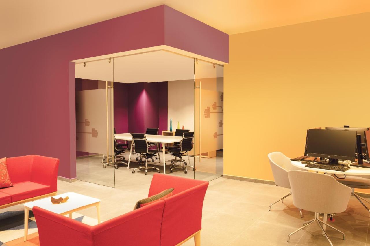 Fiesta Inn Express Puebla Explanada ภายนอก รูปภาพ